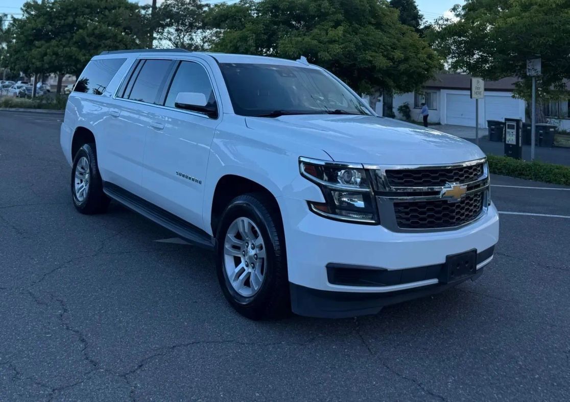 CHEVROLET SUBURBAN